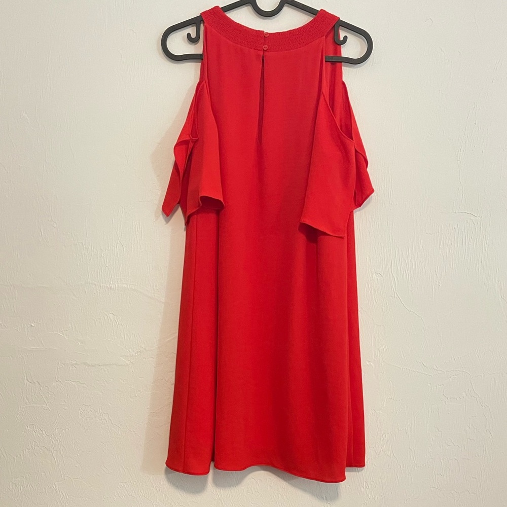 Pre-loved! ZARA BASIC COLLECTION Classic Red Dress woth Cold Shoulder! - Picture 3 of 5